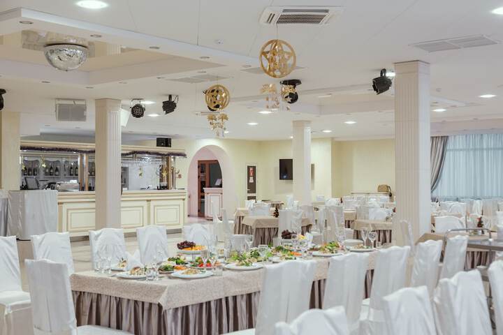 Dining 108 of 122