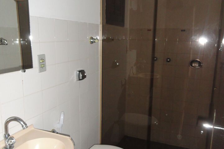 Room 37 of 70