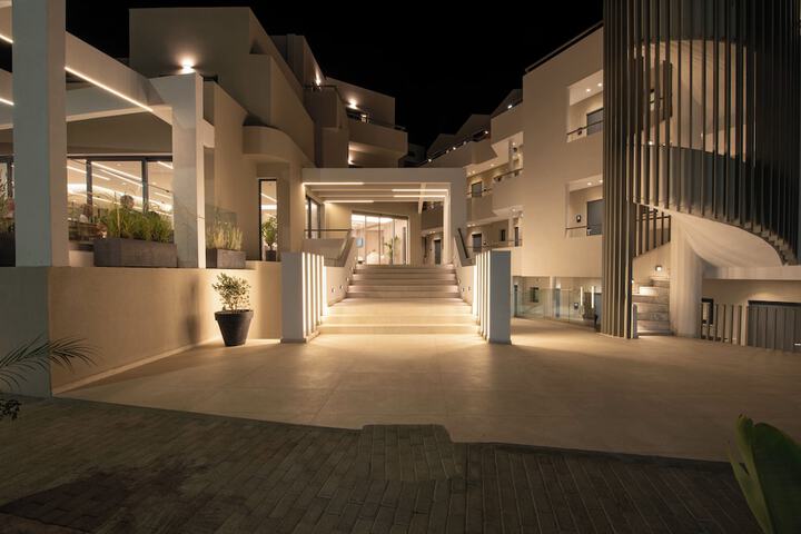Hotel 148 of 152