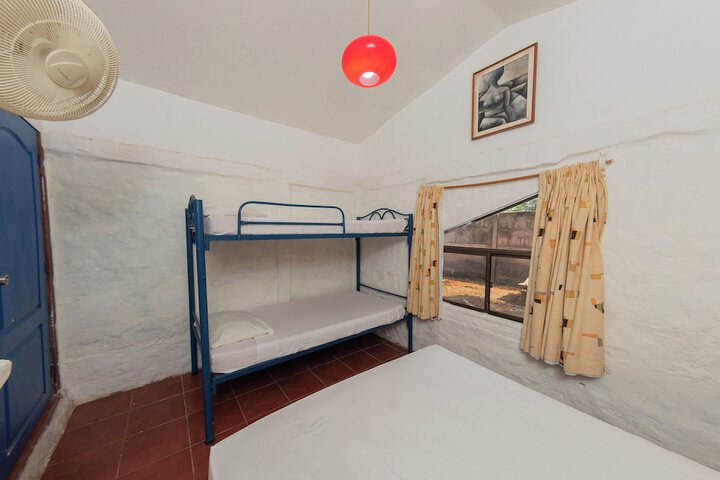 Room 22 of 100