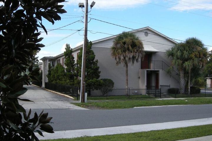 Property Grounds 21 of 25