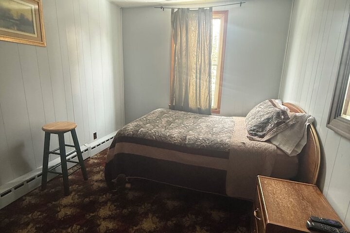 Room 8 of 44