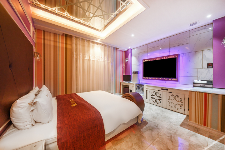 Room 49 of 88