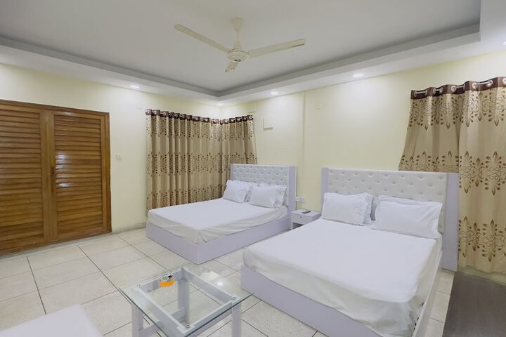 Room 3 of 17