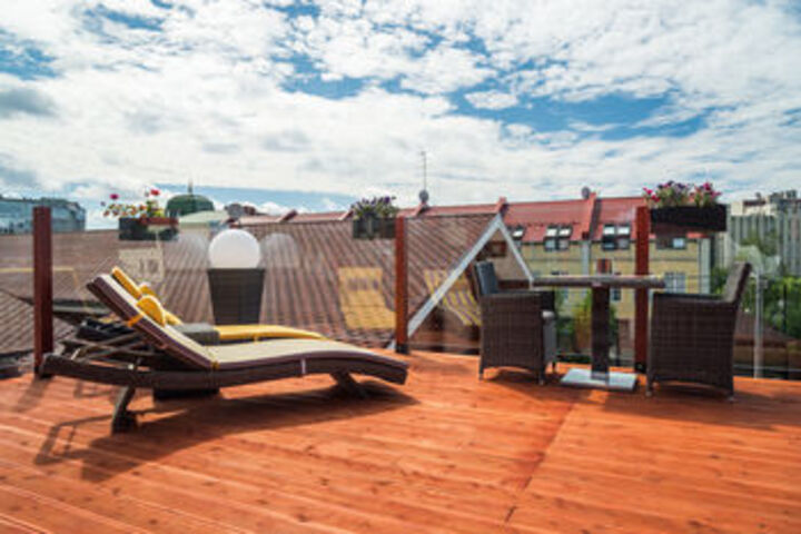 Sundeck 50 of 61