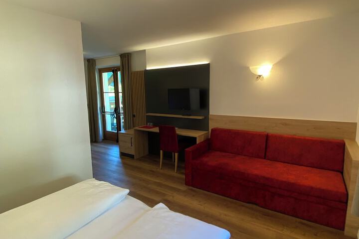 Room 22 of 61