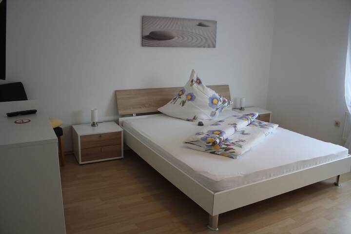 Room 7 of 19