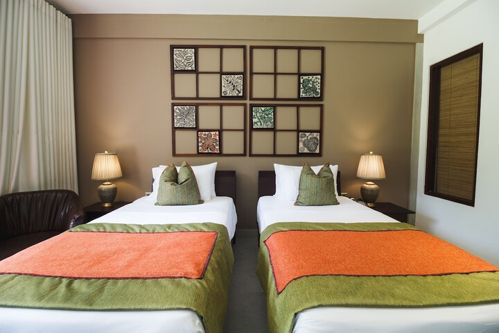 Room 4 of 62