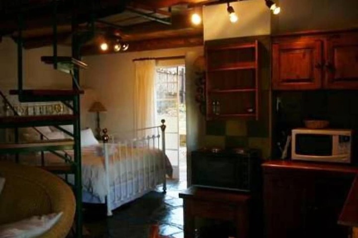 Room 5 of 38