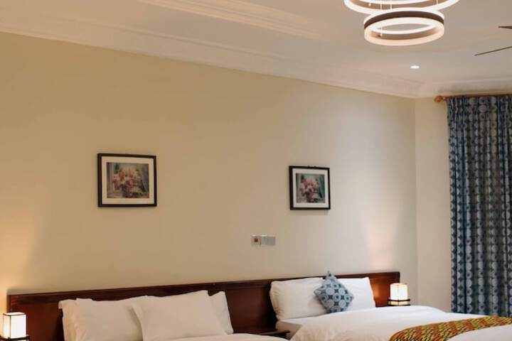 Room 14 of 48