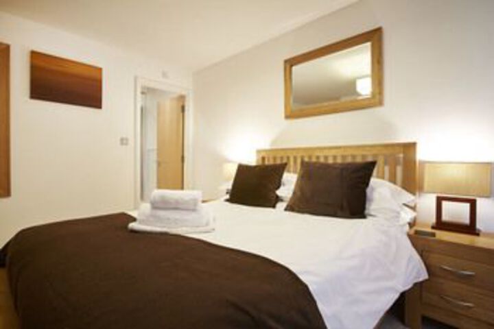 Room 7 of 19