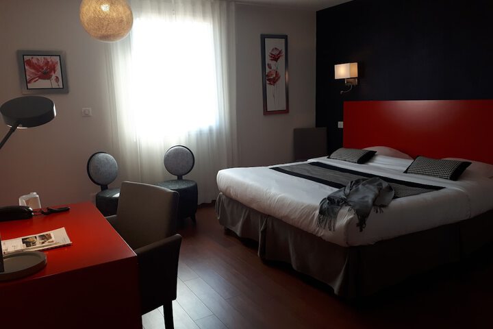 Room 16 of 47