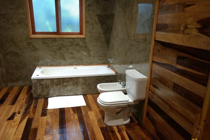 Room 15 of 38