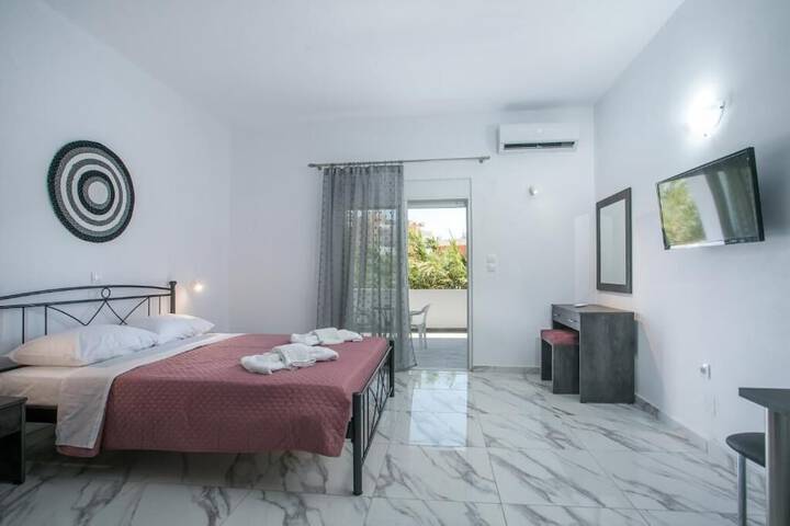 Room 3 of 15
