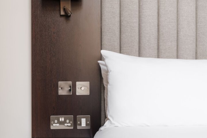 Room 18 of 68