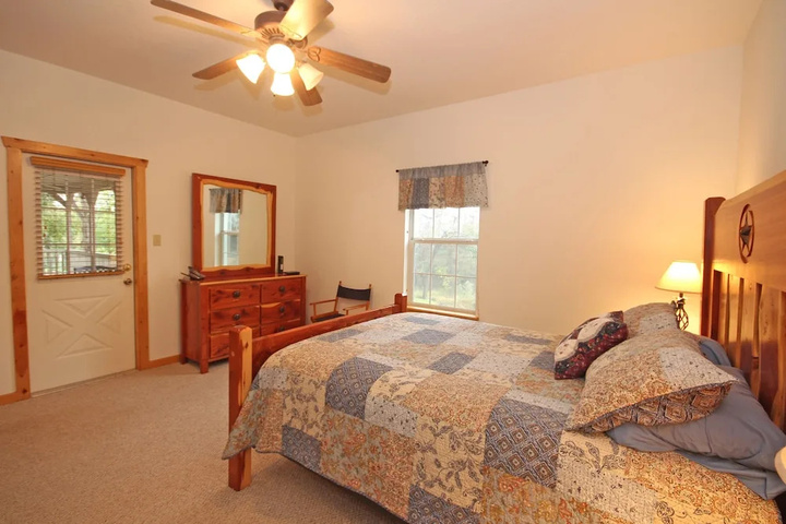 Room 5 of 15