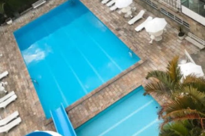 Hotel Pool