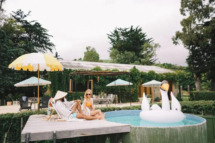 Pool 4 of 12