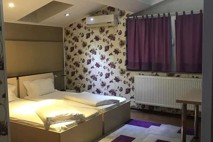 Room 45 of 65