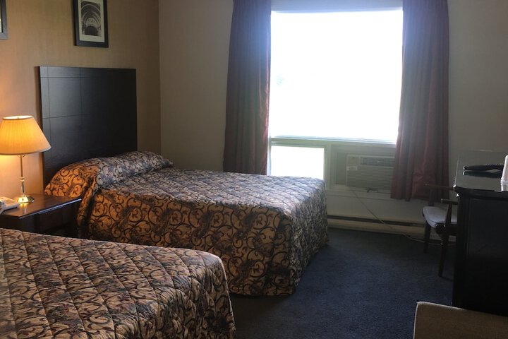 Room 3 of 25