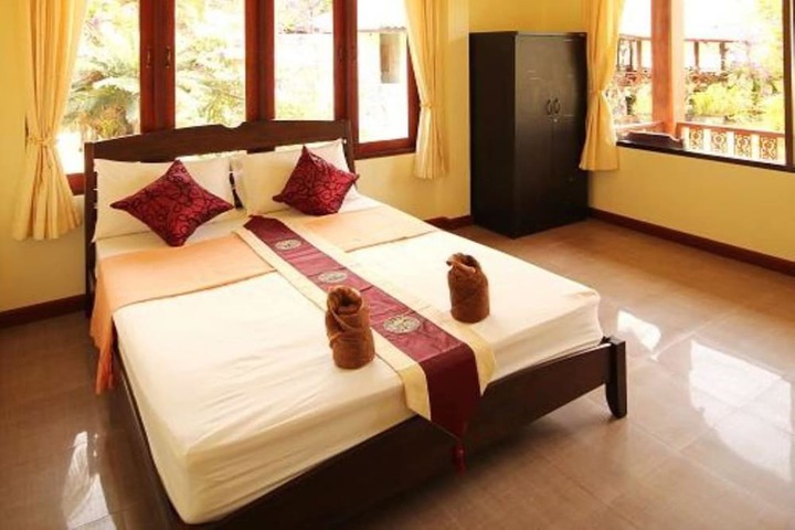 Room 2 of 22