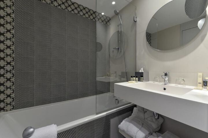 Bath Photo