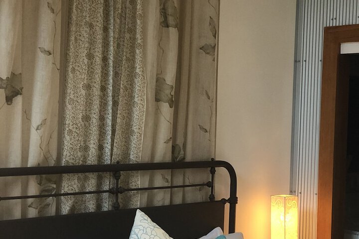 Room 8 of 63