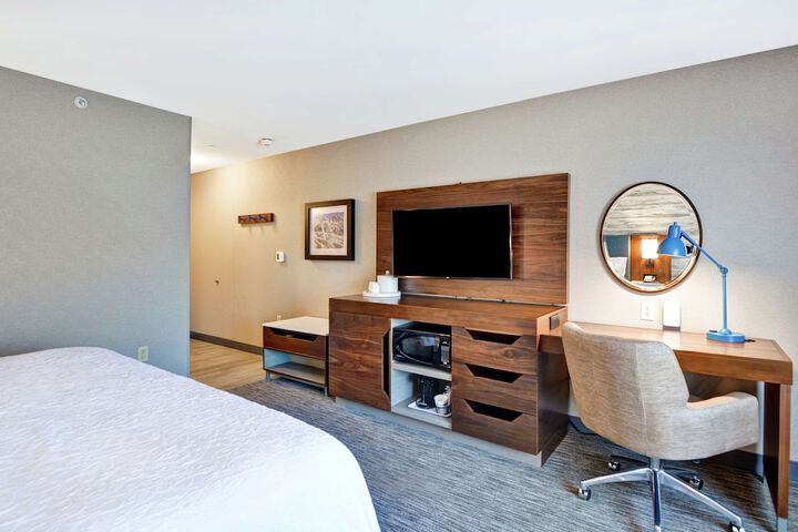 Room 14 of 40