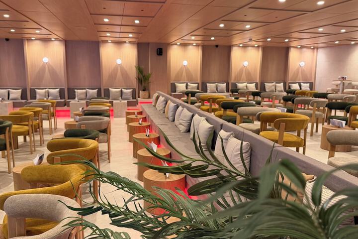 Guest Lobby