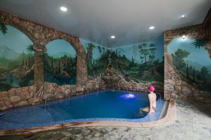 Pool 69 of 91