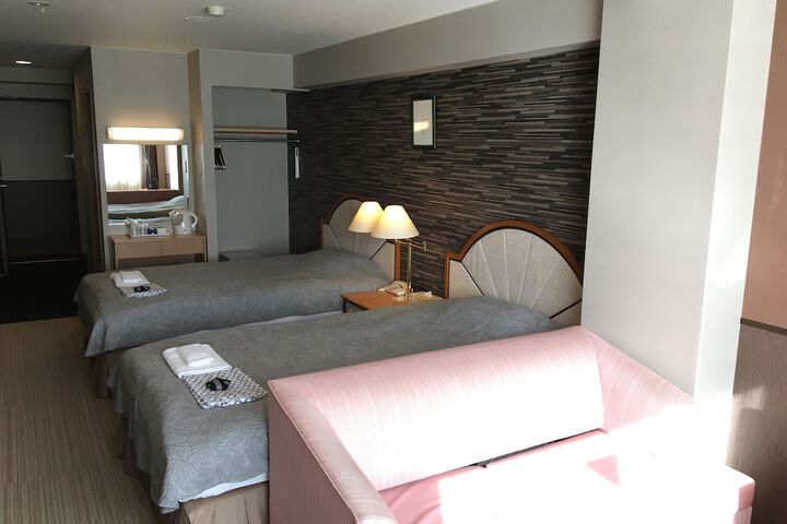 Room 7 of 43