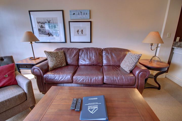 Room 2 of 40