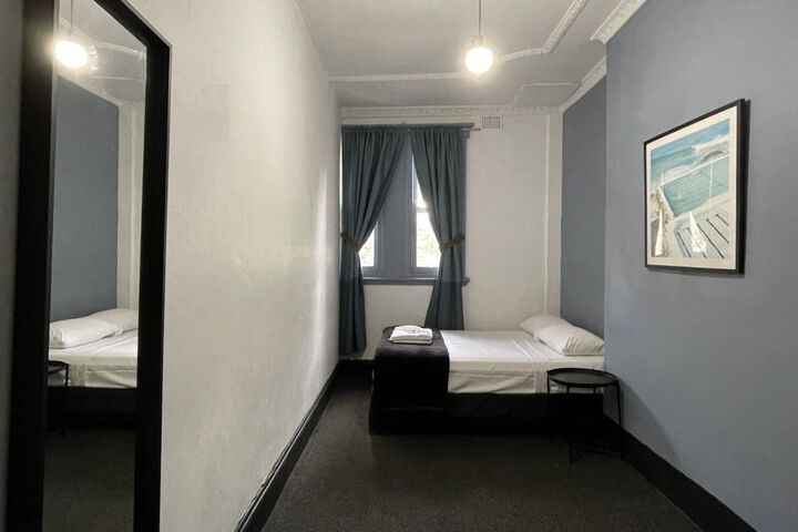 Room 16 of 31