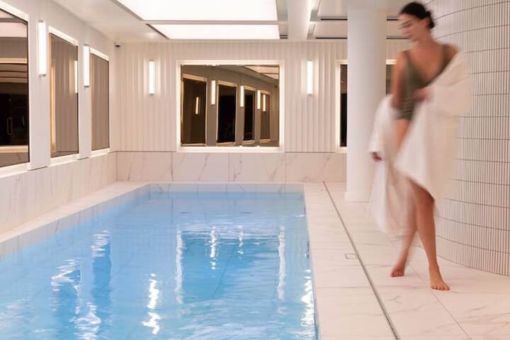 Pool 23 of 38