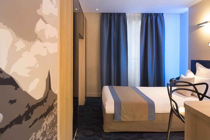 Room 14 of 74