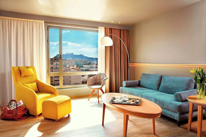 Room 43 of 89