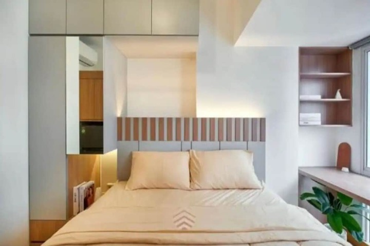 Room 5 of 14