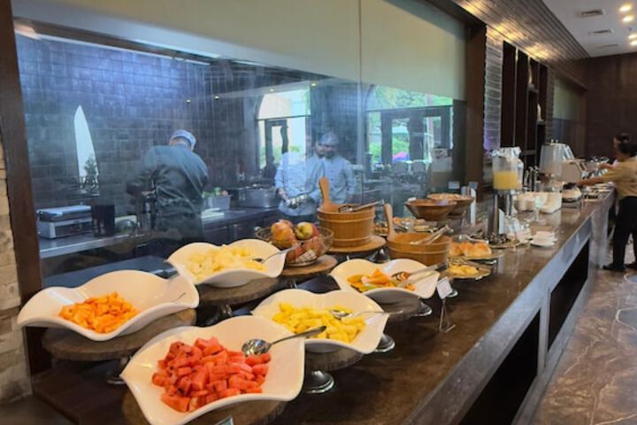 Breakfast/Coffee Service 20 of 37