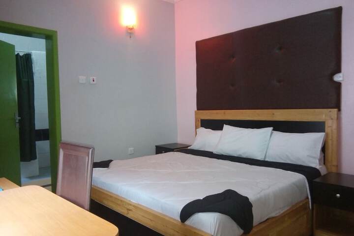 Room 3 of 23