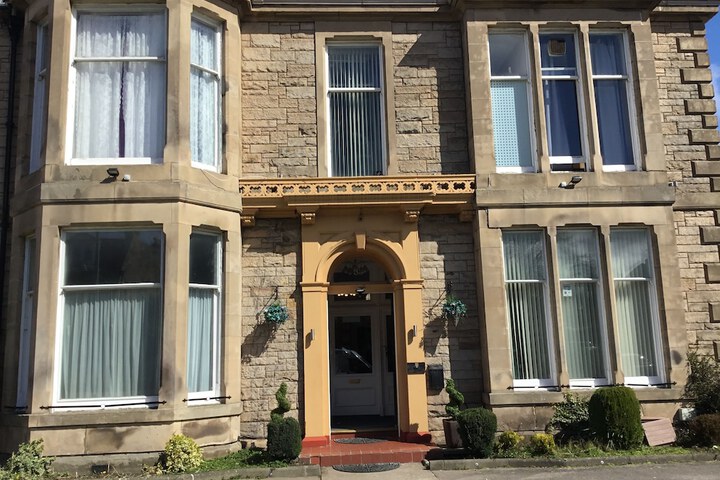 Hotel 80 of 88