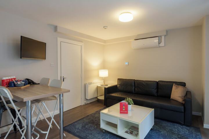 Room 64 of 106