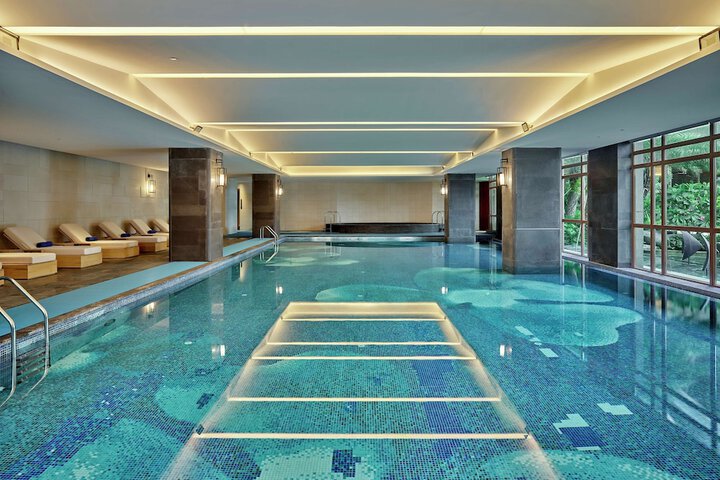 Pool 66 of 202