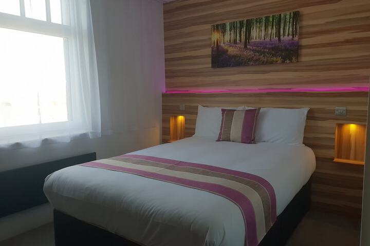 Room 26 of 46