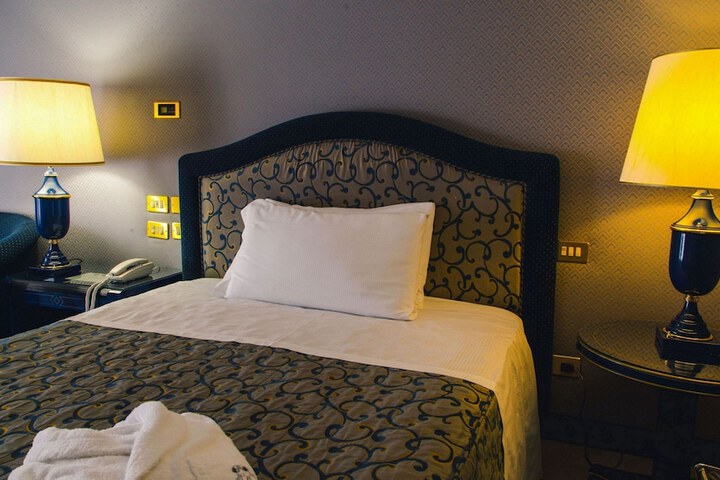 Room 13 of 47