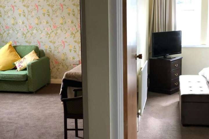 Room 2 of 55