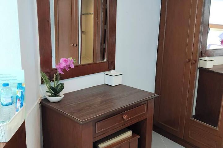Room 25 of 71