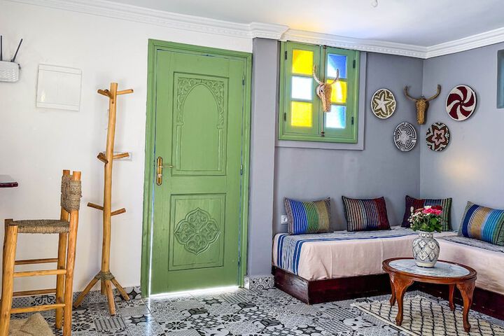 Room 8 of 14