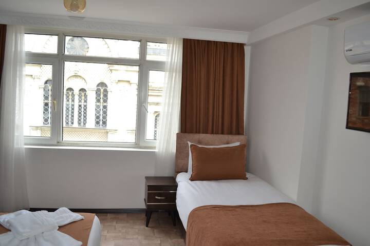 Room 19 of 88