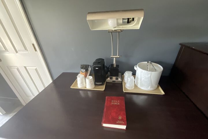 Room 14 of 21