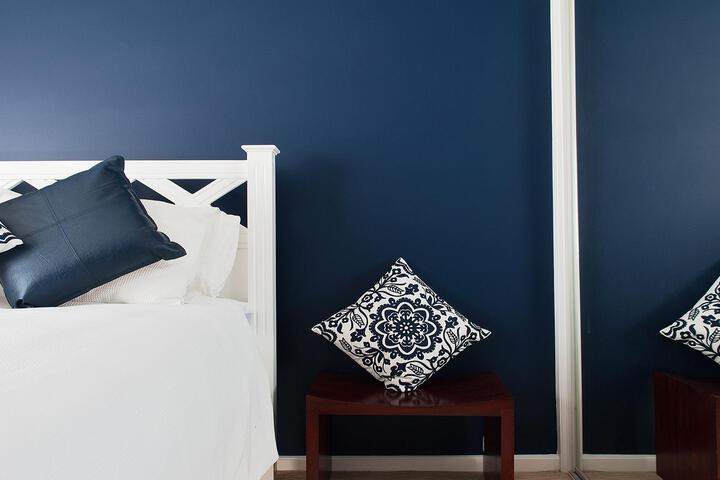 Room 2 of 4